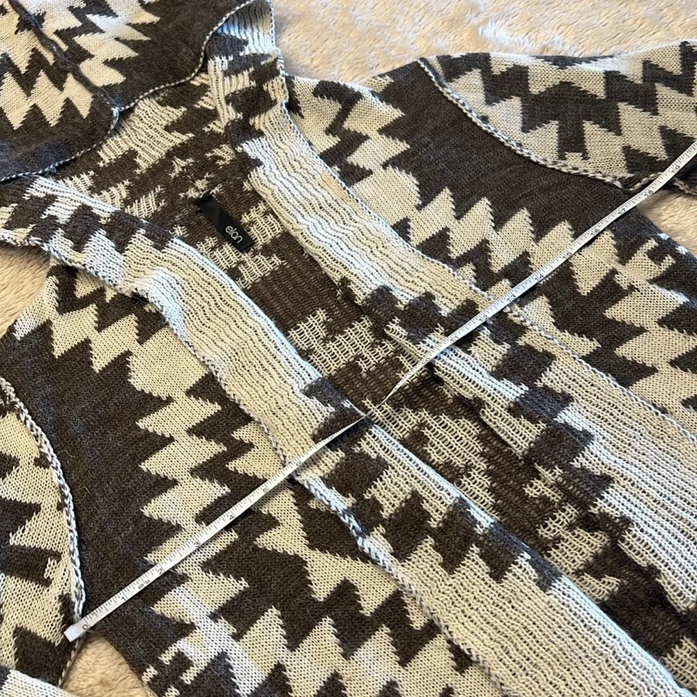 ELAN Aztec Print Hooded Cardigan - Picture 11 of 13
